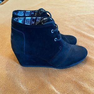 Toms booties